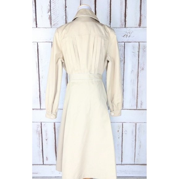 Vintage trench coat/rain jacket/belted spy coat - Picture 5 of 5